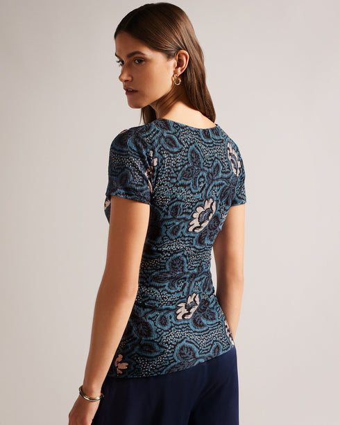 OZLOS-Tops-OZLOS is the perfect way to mix and match your favourite separates. With its short sleeves, scoop neck and graphic floral print, this top offers versatility without sacrificing style Fitted top Scoop neck Short sleeved Graphic floral print Textured fabric Amy is 5'9.5" / 1.77m and wears Navy in a Ted size 1- Ted Baker Romania